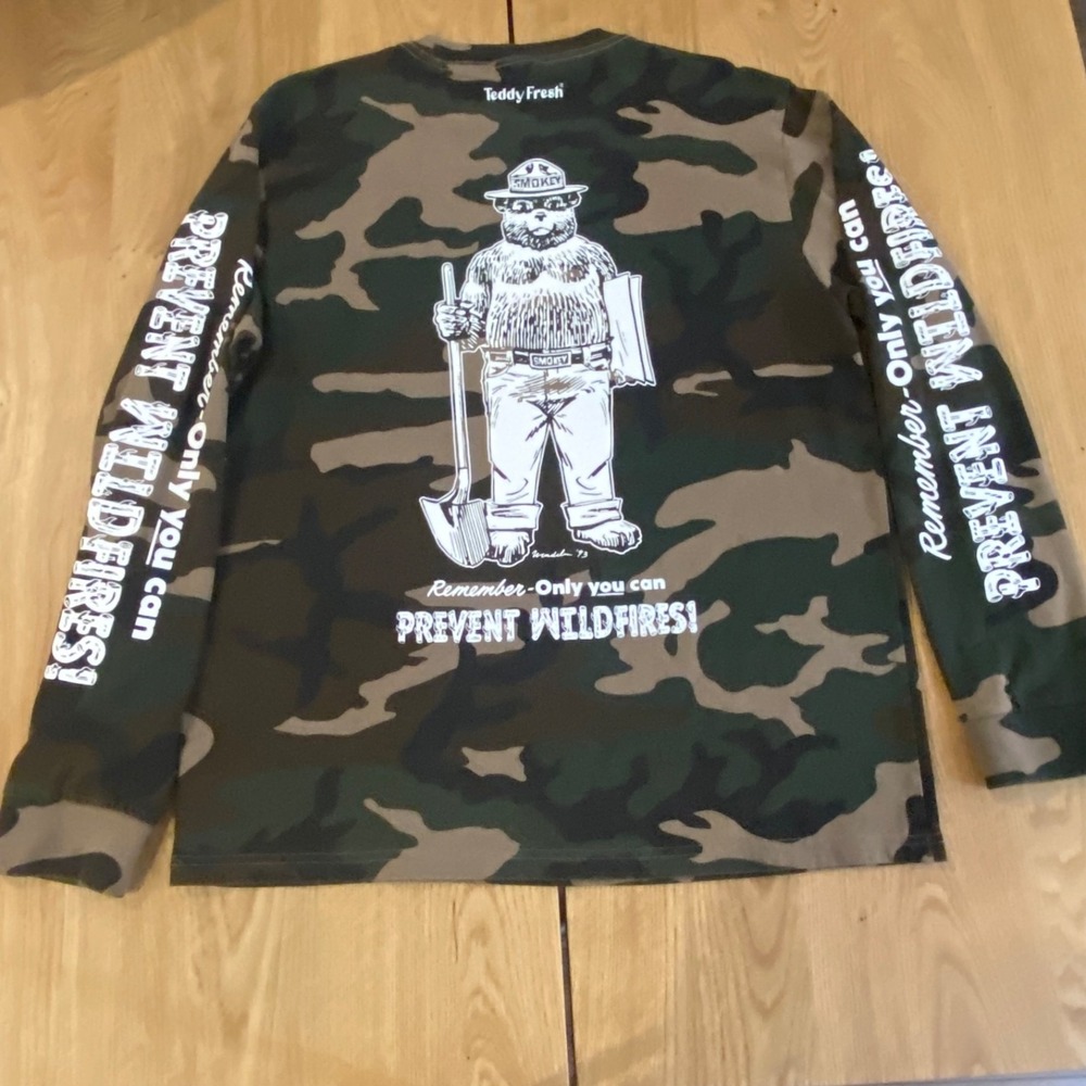 Teddy Fresh X Smokey the Bear Collaboration‎ Longsleeve Shirt Camo Sz S Limited